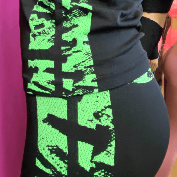 Abstract Stripe 2 Piece Activewear Set 6 Pack (One Size Fits All)