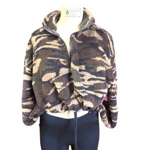 Quarter Zip Fashion Fluffy Top Front Pull String 6 per Style (S-M-L, 2-2-2)
