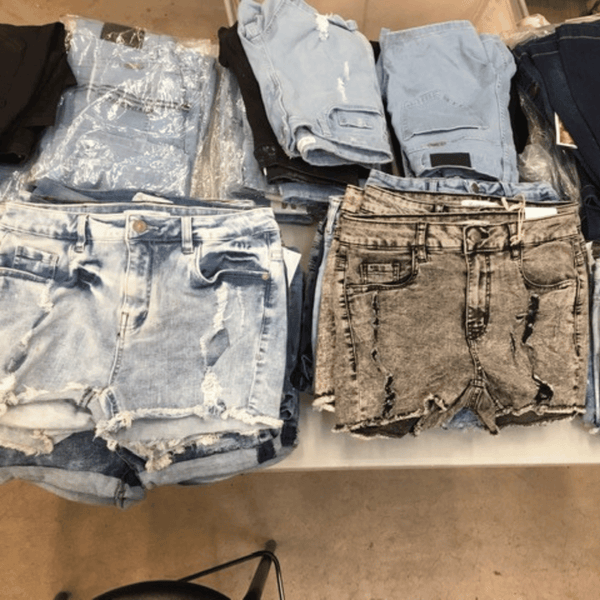Super Deal Assorted Denim Shorts 6 Pce Minimum (Size: S-M-L-XL-XXL)